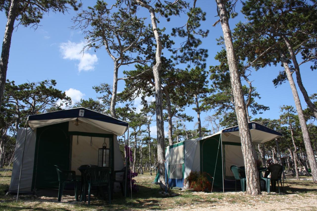 Camping Planik Hotel Razanac Ngoại thất bức ảnh